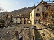 95 Visita a Arnosto, piccolo borgo antico di Fuipiano, ricco di storia, ben restaurato